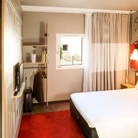 Hotel ibis Orange Sud Exterior foto